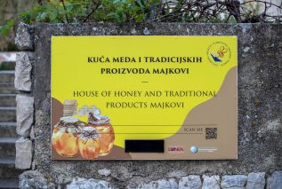 Honey House in Majkovi