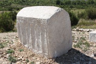 Stećci (upright tombs)